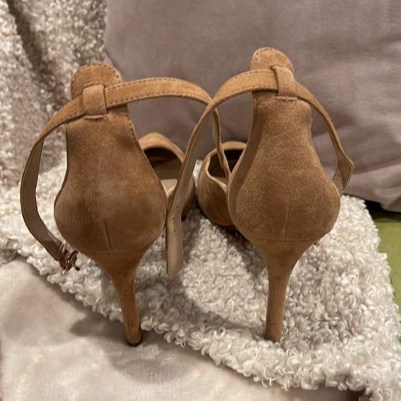 Banana Republic Heels - Picture 3 of 4